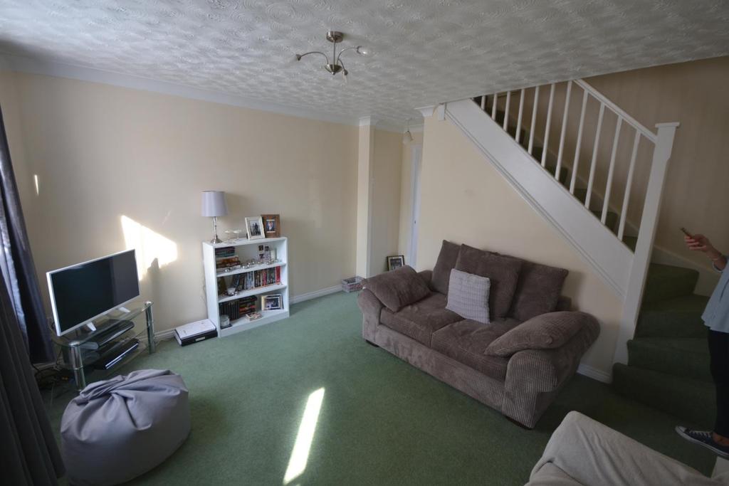 Grayling Close, CM7 2 bed end of terrace house £1,025 pcm (£237 pw)