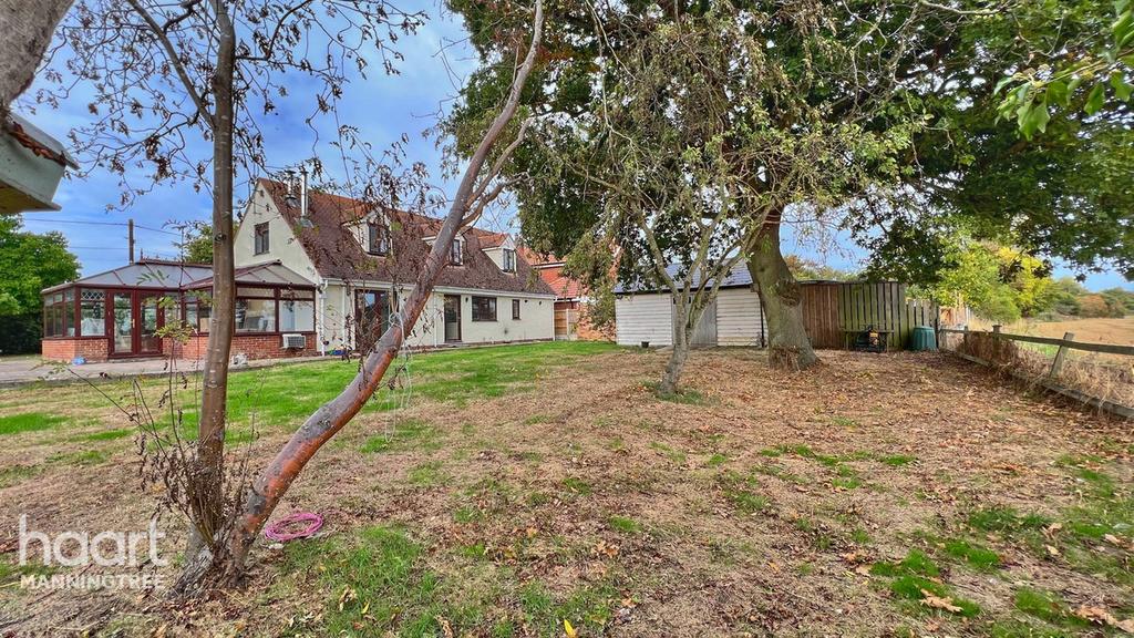 Cansey Lane, Bradfield, Manningtree, Essex 4 bed detached house for