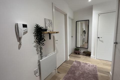 2 bedroom flat for sale, Ocean Village