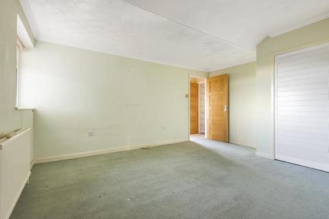 6 bedroom detached house for sale - Newbury,  Berkshire,  RG14