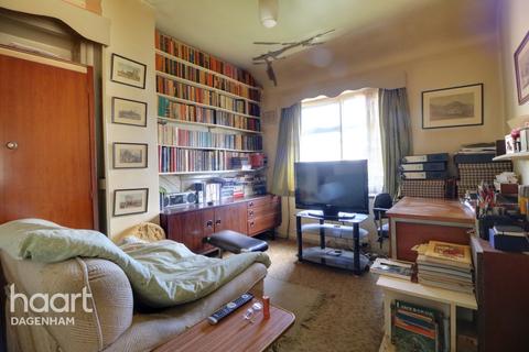 2 Aconbury Road, Dagenham, RM9 4RD