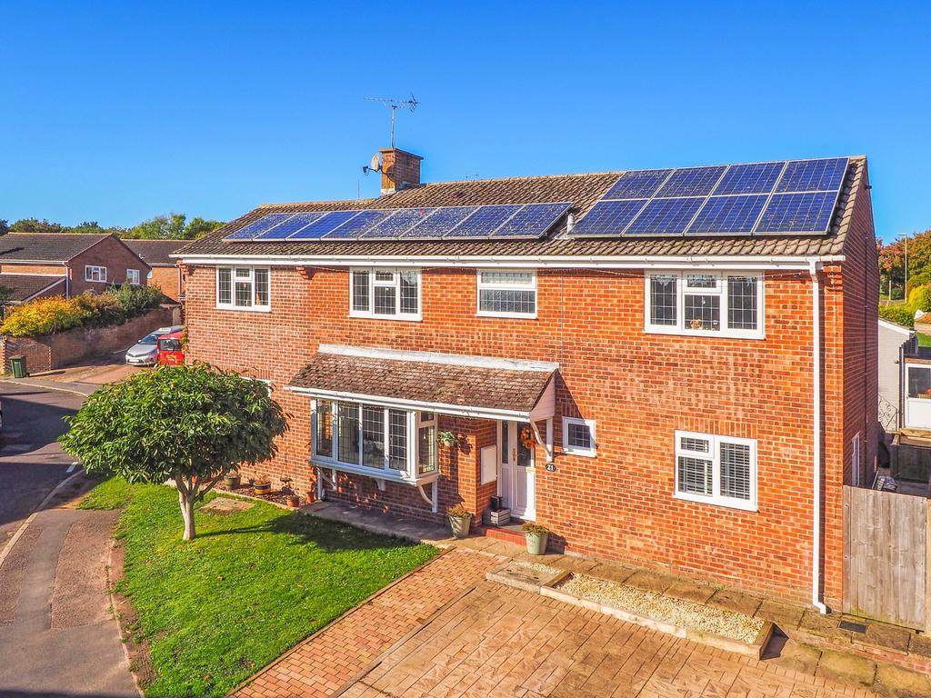 Dartington Road, 4 bed detached house for sale £580,000