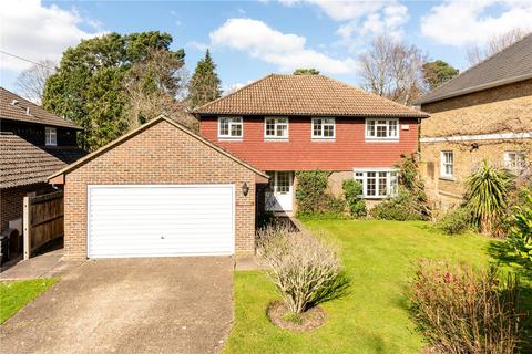 4 bedroom detached house to rent, Steels Lane, Oxshott, Leatherhead, Surrey, KT22