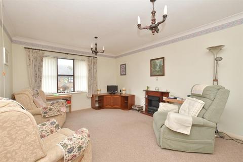 2 bedroom flat for sale - Stein Road, Southbourne, Emsworth, Hampshire