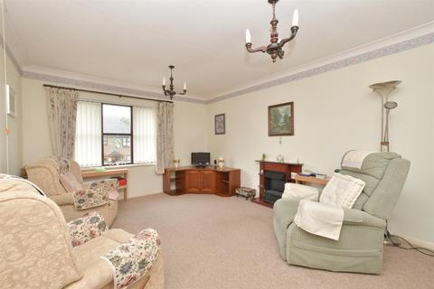2 bedroom flat for sale, Stein Road, Southbourne, Emsworth, West Sussex