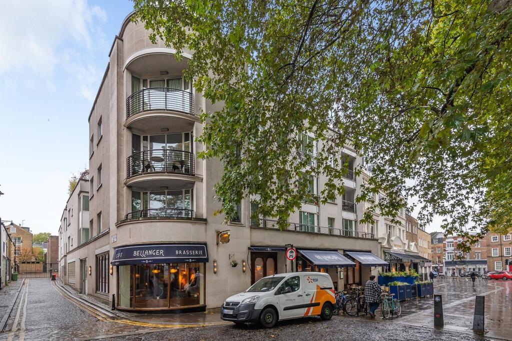 Islington Green, Islington 2 bed flat £850,000