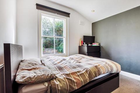 3 bedroom flat for sale - Norwood Road, London