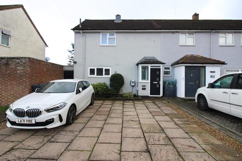 77 Hatch Gardens, Tadworth, KT20 5LD