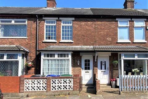 2 bedroom terraced house to rent, Clarke Avenue, Grimsby, DN31