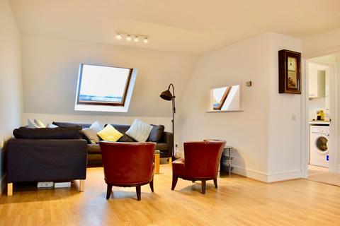 3 bedroom apartment for sale - Haverstock Hill, London, NW3