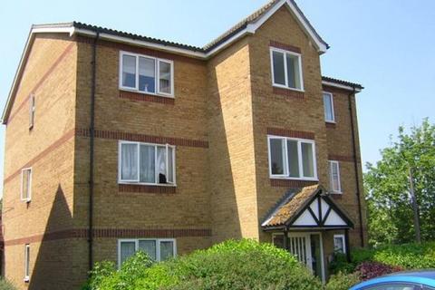 1 bedroom flat to rent, Common Road, Slough SL3