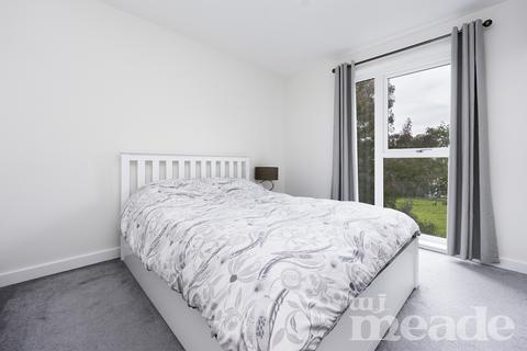 1 bedroom flat for sale - Merriam Close, Highams Park, E4