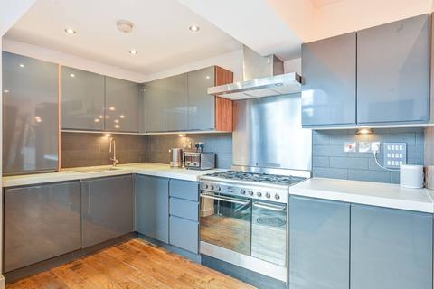 4 bedroom end of terrace house to rent, Queens Road West, Plaistow, London, E13