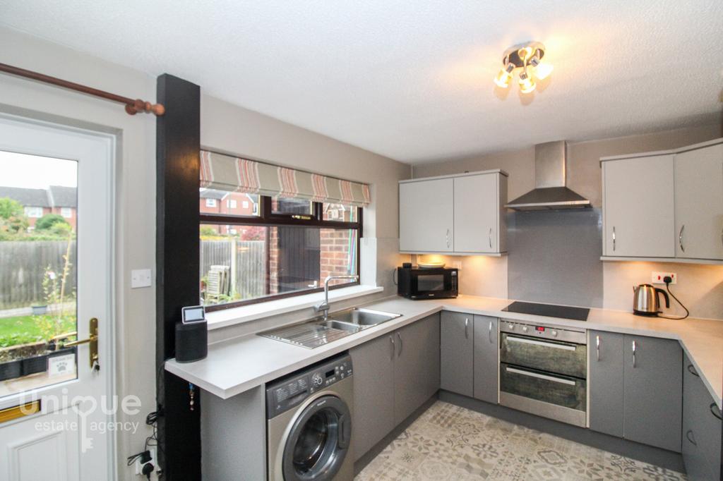 Badgers Walk East, Lytham, FY8 2 bed terraced house £199,950