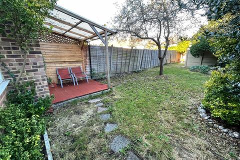 63 Elmer Gardens, Isleworth, TW7 6EZ