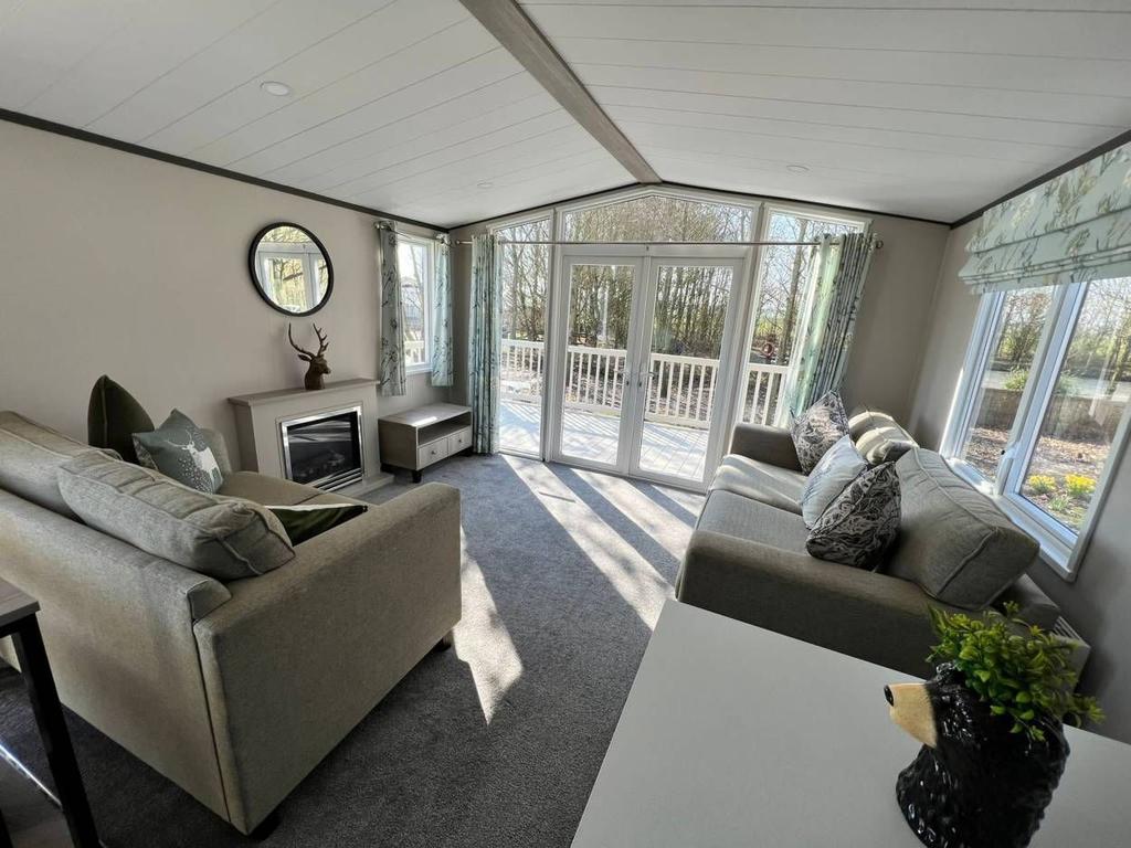 Epworth North Lincolnshire 2 bed lodge - £69,999