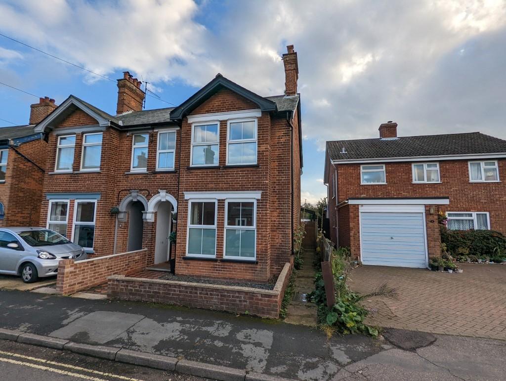 Carr Avenue, Leiston 3 bed semidetached house for sale £270,000