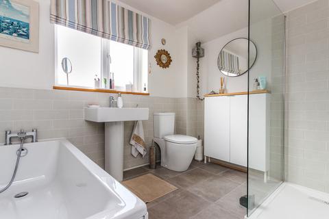 20 Cobthorn Way, Congresbury, Bristol, BS49 5BJ