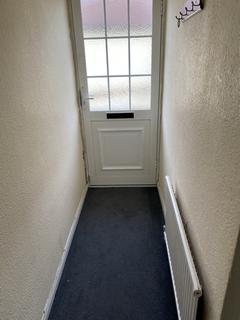 2 bedroom maisonette to rent, Northdown Close, Ruislip HA4