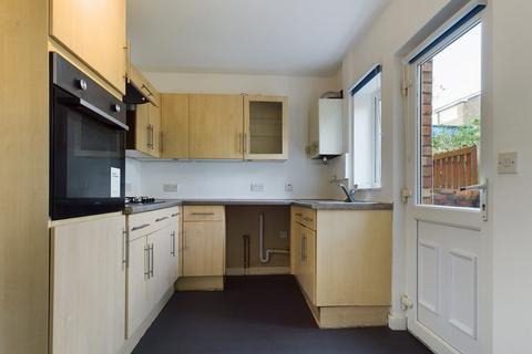 2 bedroom terraced house to rent, Lowther Road, Dover