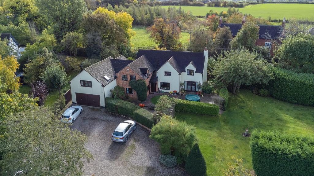 Woodhouses, Yoxall 5 bed detached house for sale - £895,000