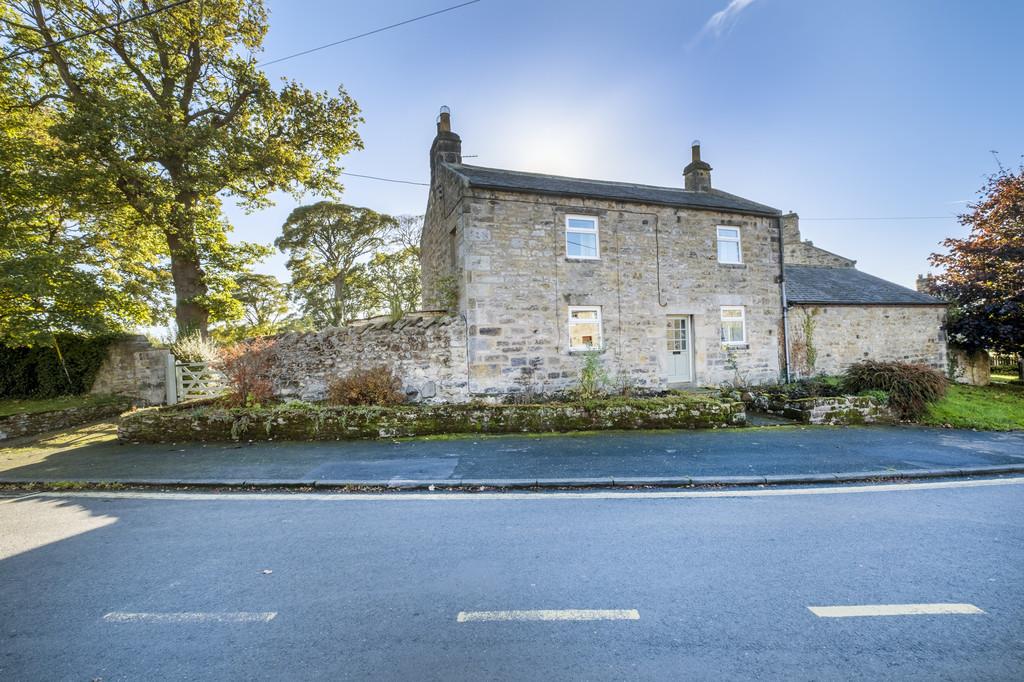 Hexham 3 bed detached house for sale £350,000