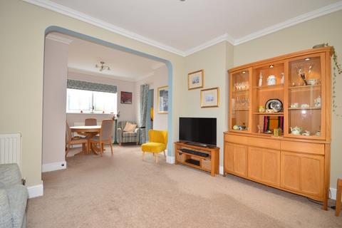 4 Broughton Close, Bournemouth, BH10 6JB