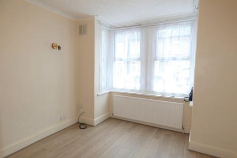 5 Gordon Road, Hounslow, TW3 1XP