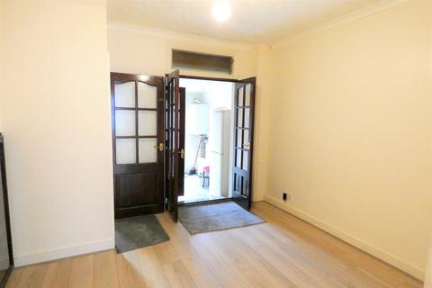 5 Gordon Road, Hounslow, TW3 1XP