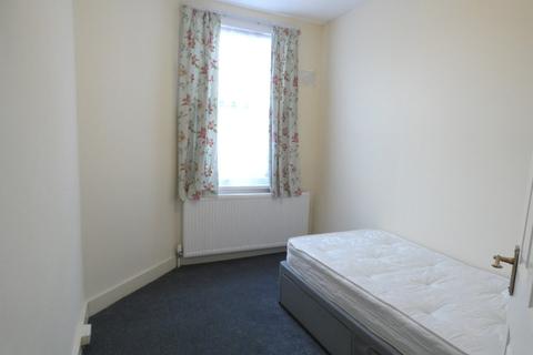 5 Gordon Road, Hounslow, TW3 1XP
