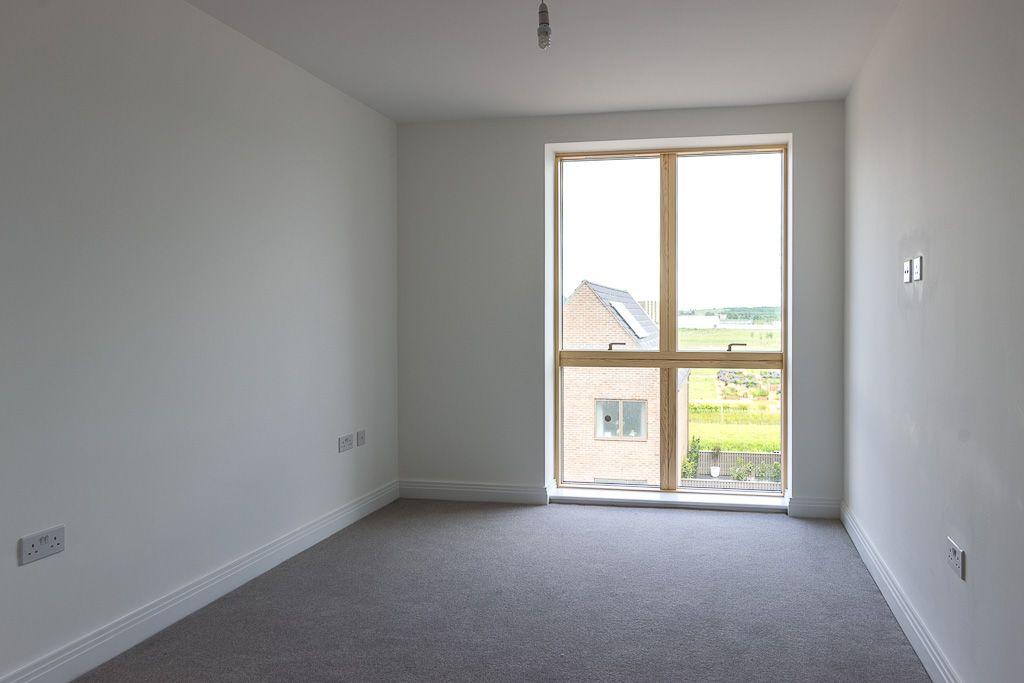 Bedroom 2 (Double)