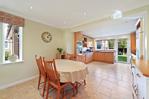 114 Pollards Green, Chelmsford, CM2 6UL