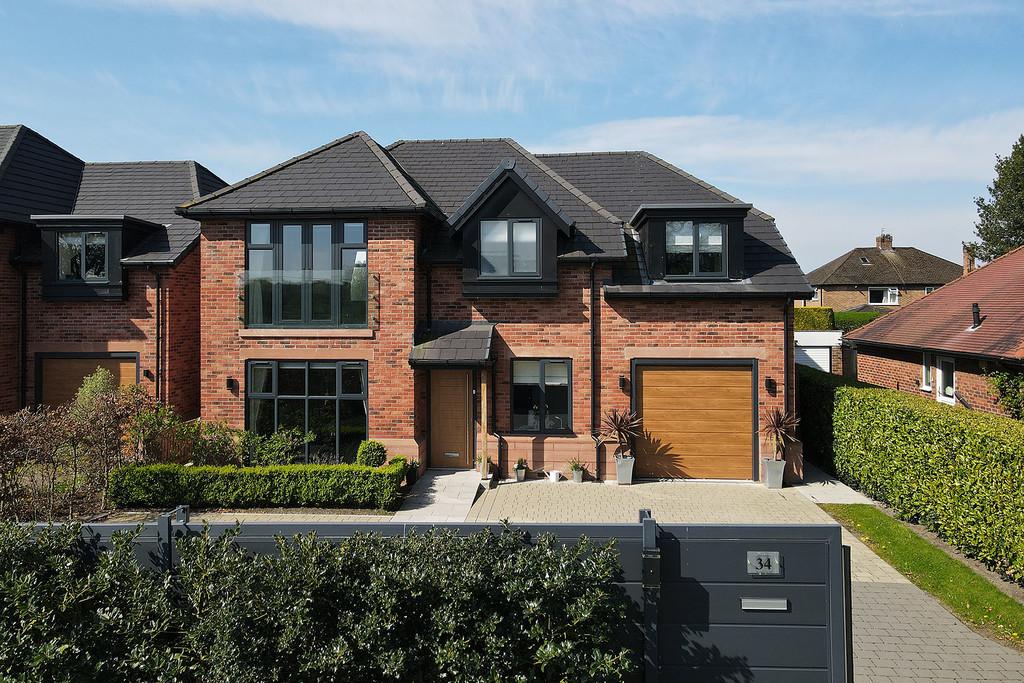 Manchester Road, Knutsford 4 bed detached house £3,750 pcm (£865 pw)