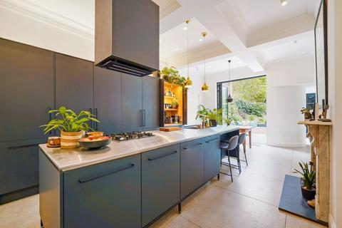 Flat 1, 111 Crouch Hill, London, N8 9RD