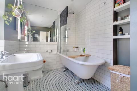 45 French Street, Sunbury-on-thames, TW16 5JL
