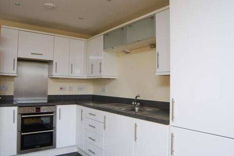 2 bedroom flat for sale - Lanadron Close, Isleworth, TW7