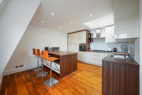 3 bedroom apartment for sale, Wellington Court, Wellington Road, St Johns Wood, NW8