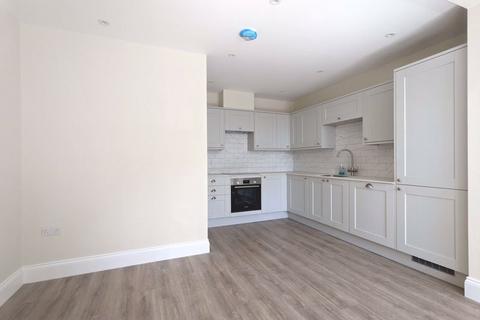 2 bedroom apartment to rent, GROUND FLOOR APARTMENT Tonbridge Road, Hildenborough, TN11 9HW