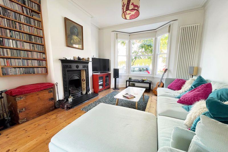 Hythe Road, Brighton 4 bed property for sale £825,000