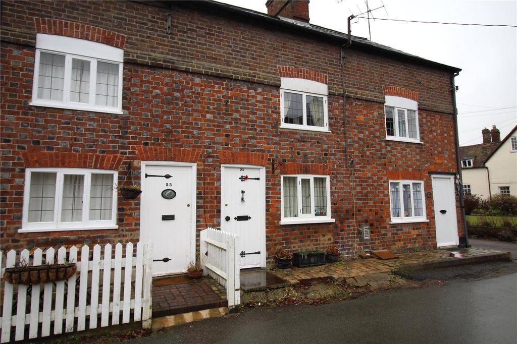 Stocks Road, Aldbury, Tring... 1 bed terraced house £850 pcm (£196 pw)