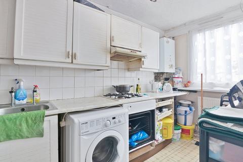 1 bedroom flat for sale, Snowshill Road, Manor Park, London, E12