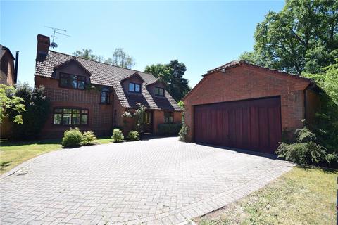 4 bedroom detached house to rent, Gilbert Way, Finchampstead, Wokingham, Berkshire, RG40