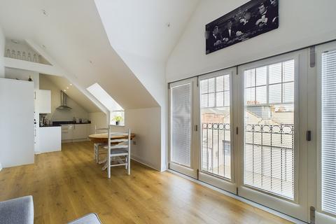 2 bedroom apartment for sale - 57 Nightingale Road, Hitchin, SG5
