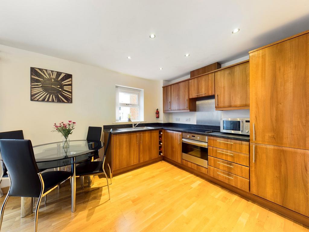 Johnson Place, 65 Walsworth Road, HITCHIN, SG4 2 bed apartment for sale