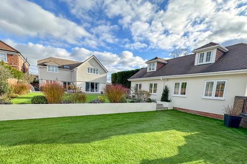 5 bedroom detached house for sale, Superb home with 4.25 Acres