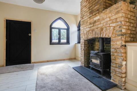 2 Hall Lane, South Ockendon, RM15 6SH