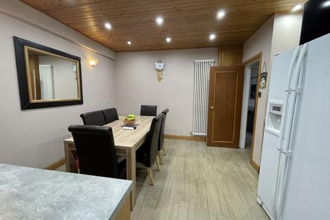 136 Athelstane Road, Glasgow, G13 3QY