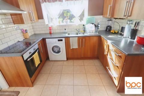 9 Hallards Close, Bristol, BS11 0JP