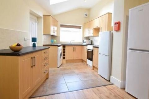 5 bedroom terraced house to rent, 6 Cemetery Avenue, Ecclesall