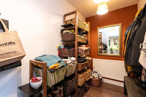 2 Flinders Close, St Albans, AL1 5SZ